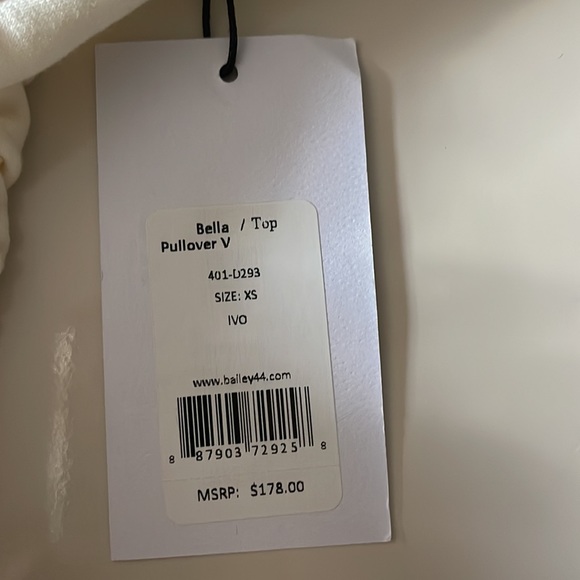 Bailey 44 Bella Pullover V-neck top Ivory XS NWT - Picture 3 of 9